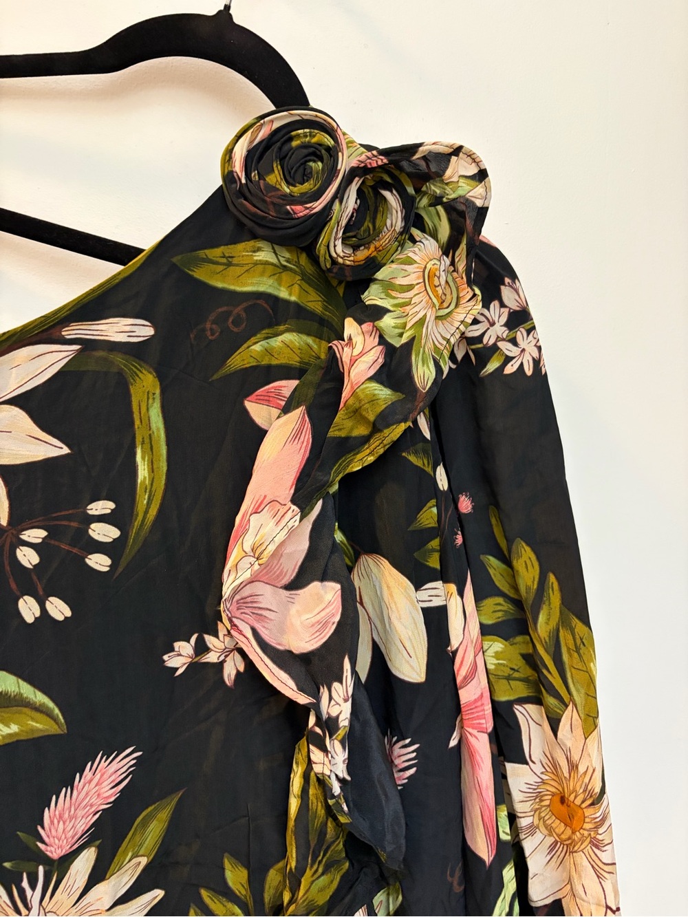 NWT FARM RIO One-Shoulder Floral Midi Dress - Picture 5 of 15